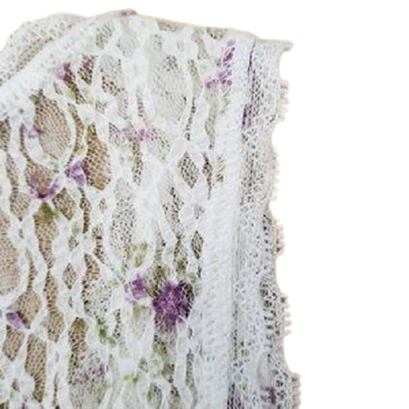 Maurices, Sleeveless lace top, ruched up on the sides with elastic - Size M - Picture 5 of 7